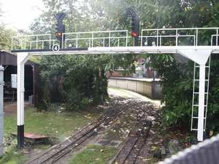 Hampton Court Junction 4 Aspect Outer Home Signals