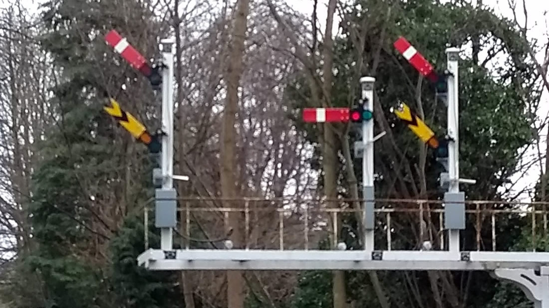 Willowbank Outer Home Signals